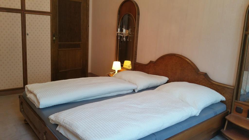Hotel Five Seasons Фюрт Екстер'єр фото